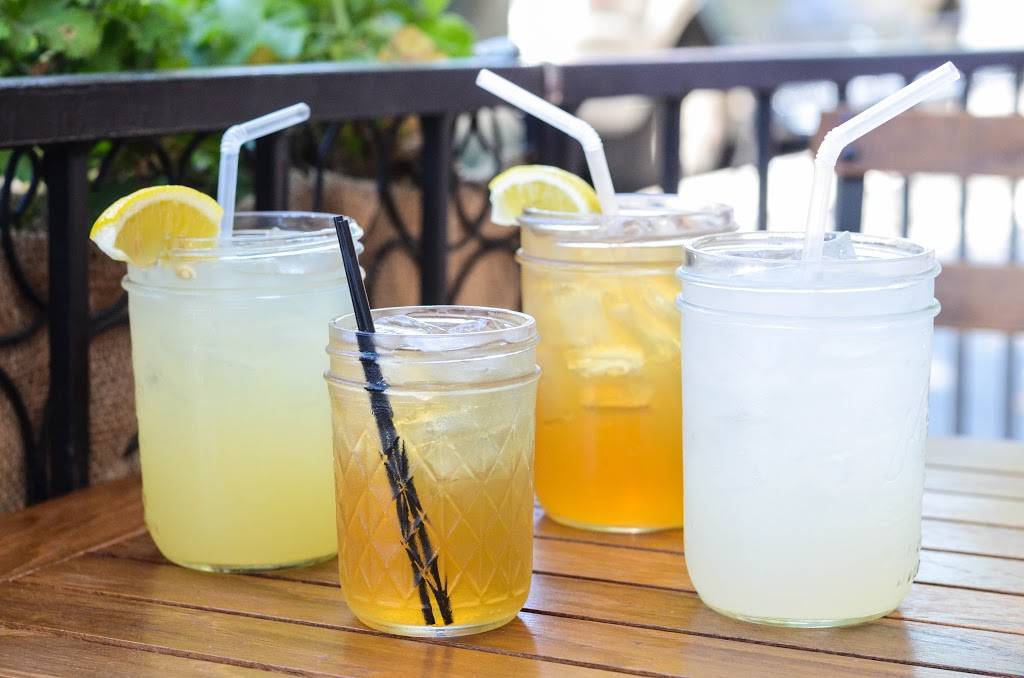 Salt & Grinder | restaurant | 3609 W 32nd Ave, Denver, CO 80211, USA | 3039454200 OR +1 303-945-4200