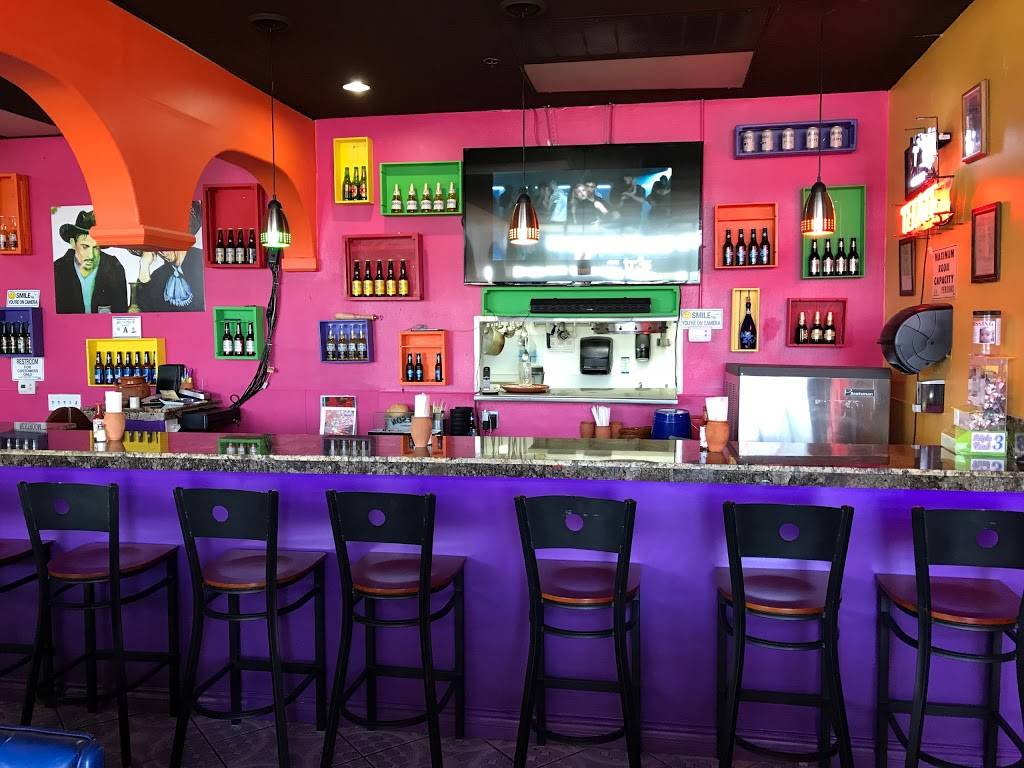 La Tradicion Mariscos & Mexican Restaurant | night club | 4371 Stewart Ave #114, Las Vegas, NV 89110, USA | 7024594252 OR +1 702-459-4252