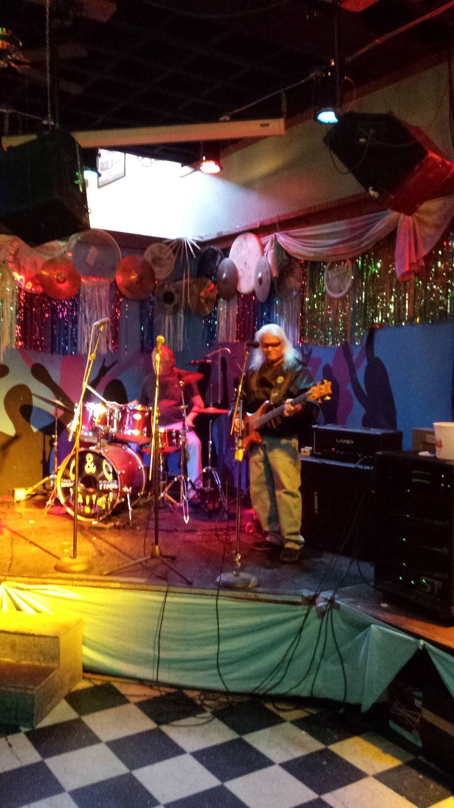 C & C Loft & Lounge | night club | 223 E Spring St, St Marys, OH 45885, USA | 4193943975 OR +1 419-394-3975