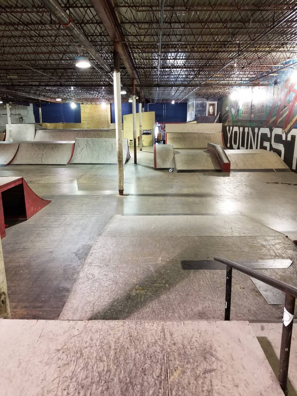 Wedgewood Ramps Skate Park | meal takeaway | 1739 S Raccoon Rd, Austintown, OH 44515, USA | 3307747809 OR +1 330-774-7809