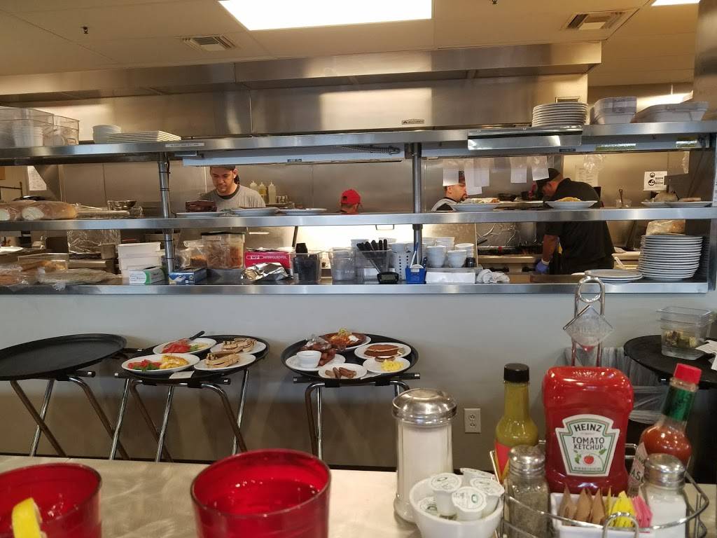 Bisbee Breakfast Club Broadway | restaurant | 2936 E Broadway Blvd, Tucson, AZ 85716, USA | 5203270029 OR +1 520-327-0029