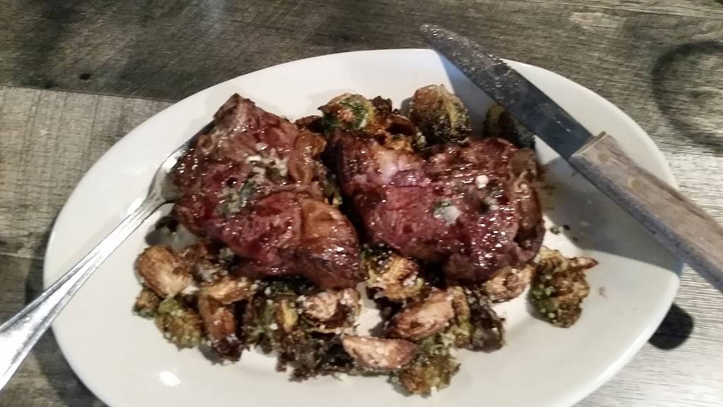 Martinis Bar & Grill | restaurant | 50 Court St, Plymouth, MA 02360, USA | 7747739782 OR +1 774-773-9782