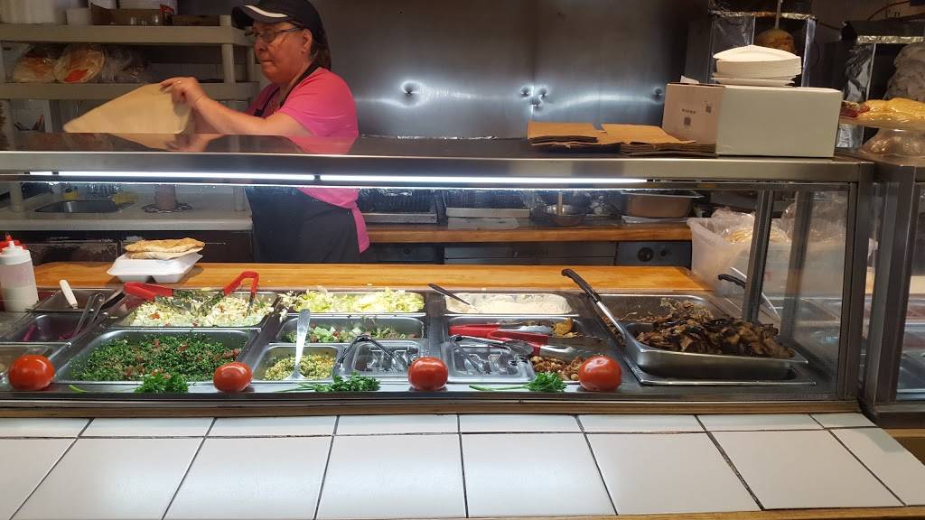 Falafel World | restaurant | 2396 Bloor St W, Toronto, ON M6S 1P5, Canada | 4167699336 OR +1 416-769-9336