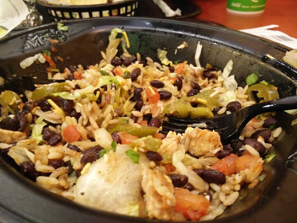 Moes Southwest Grill | restaurant | 2041 S Neil St, Champaign, IL 61820, USA | 2173526637 OR +1 217-352-6637