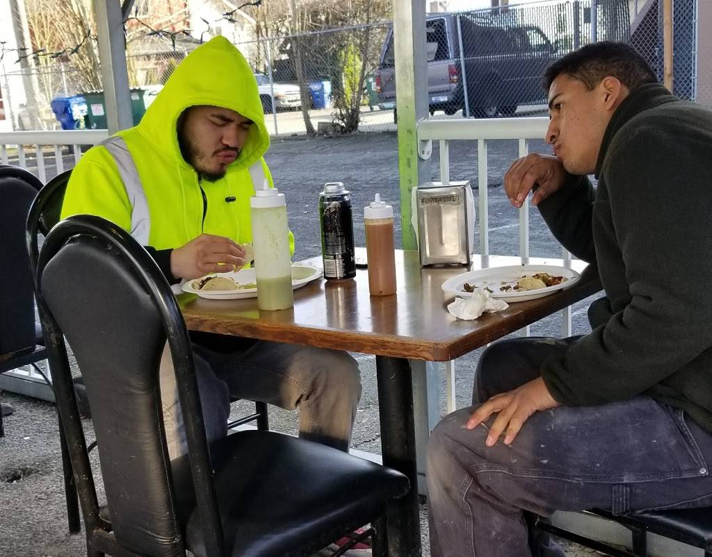 El Asador | restaurant | 3111 Rainier Ave S, Seattle, WA 98144, USA | 2068523536 OR +1 206-852-3536