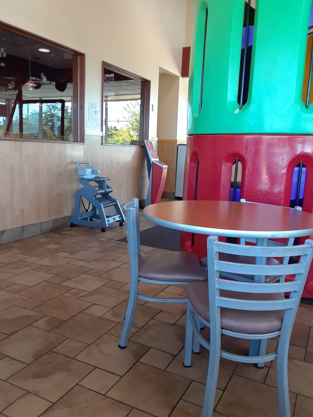 McDonalds | cafe | 1221 28th St SW, Wyoming, MI 49509, USA | 6165316190 OR +1 616-531-6190