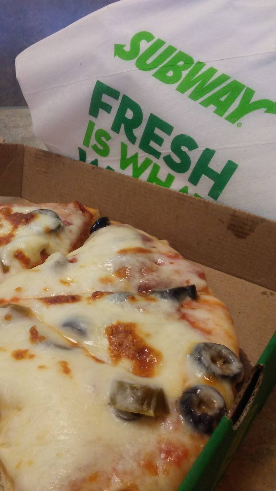 Subway | restaurant | 199 S Highland St, Memphis, TN 38111, USA | 9014584302 OR +1 901-458-4302