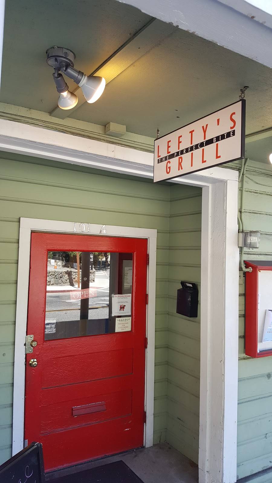 Leftys Grill | restaurant | 101 Broad St, Nevada City, CA 95959, USA | 5302655838 OR +1 530-265-5838