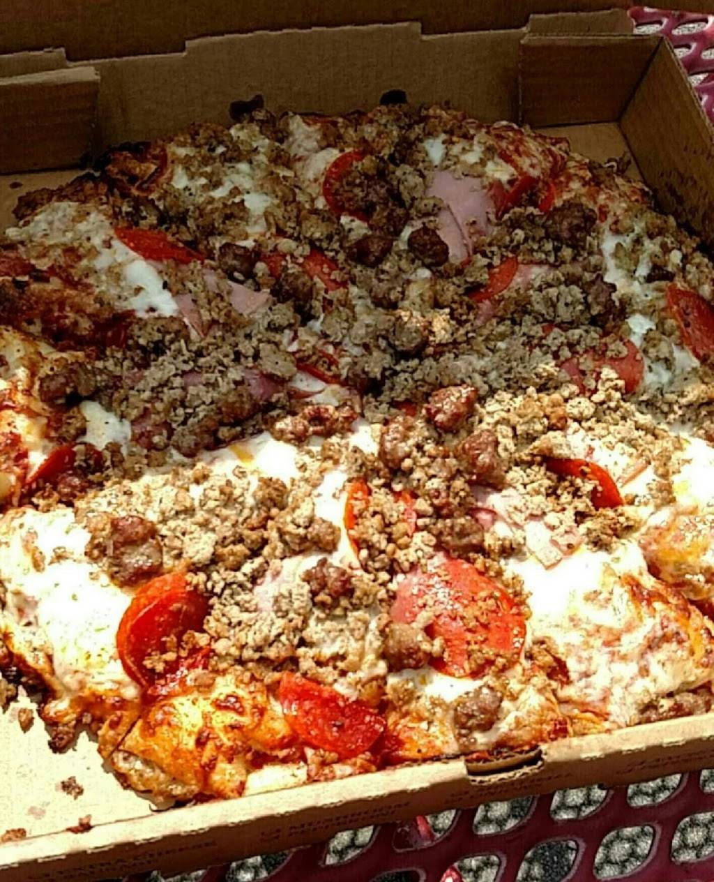 Fun House Pizza Dine in | restaurant | 405 NW Blue Pkwy, Lees Summit, MO 64063, USA | 8165252898 OR +1 816-525-2898