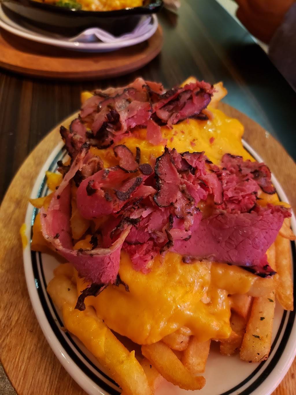 Eleven City Los Angeles | restaurant | 5400 Wilshire Blvd, Los Angeles, CA 90036, USA | 3237611211 OR +1 323-761-1211