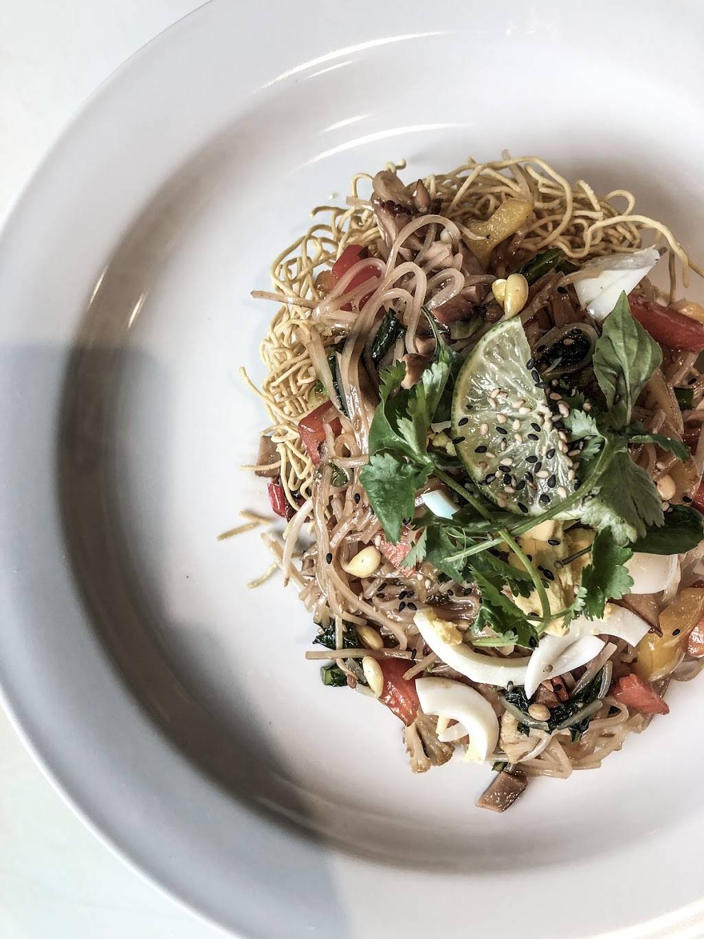 LAtelier Sushi | restaurant | 6 Rue Turgeon, Sainte-Thérèse, QC J7E 3H3, Canada | 4509519295 OR +1 450-951-9295