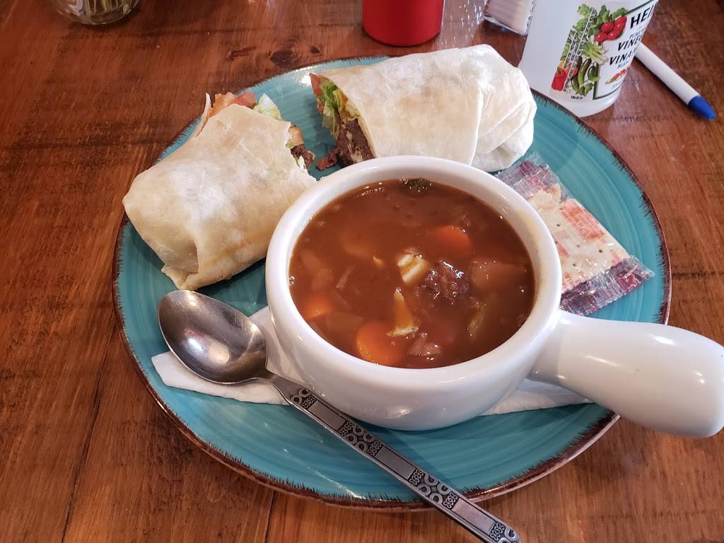 Watsons Bistro | restaurant | 1691 hwy 2 east, Kingston, ON K7L 4V1, Canada | 6135319555 OR +1 613-531-9555