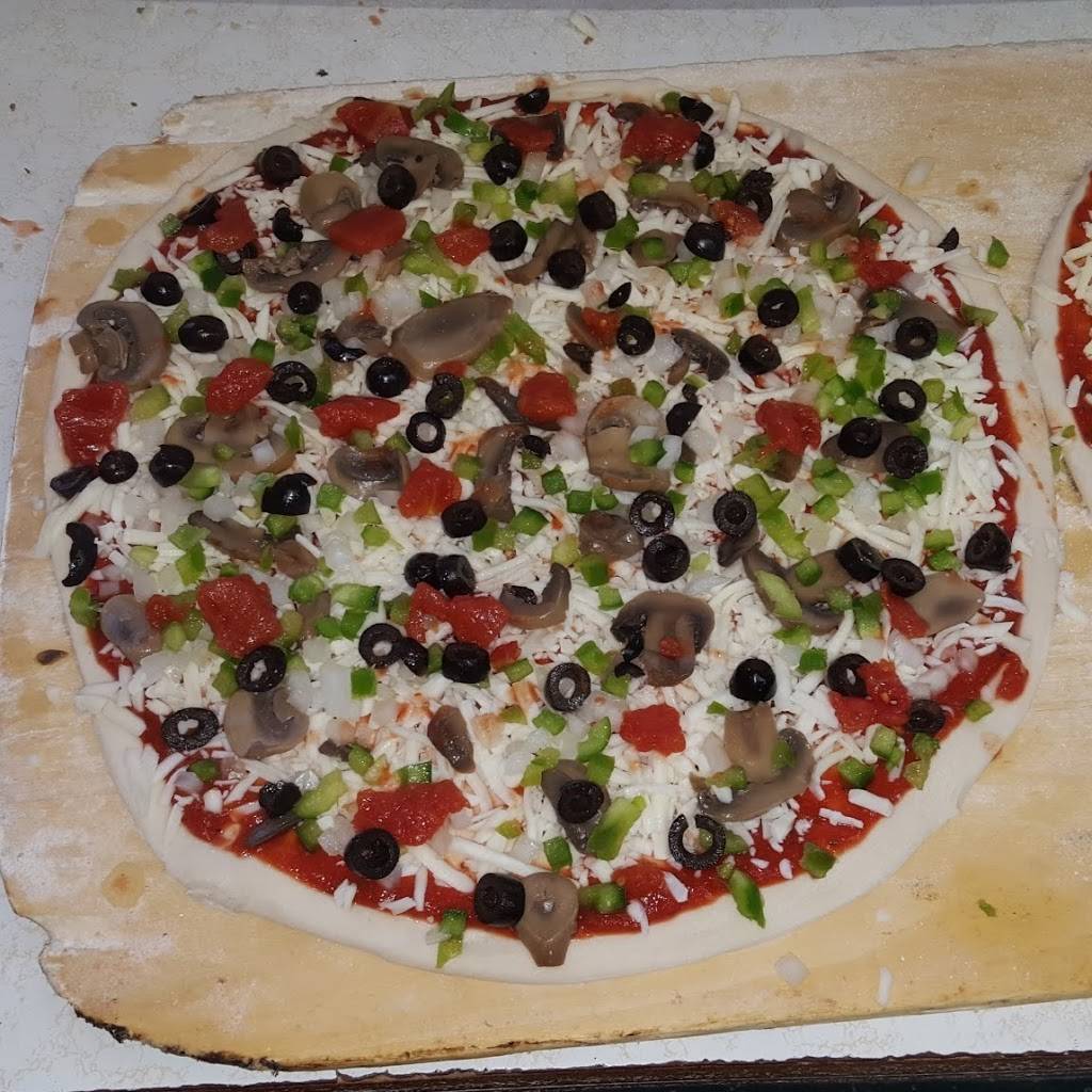 Nubianos Pizza | restaurant | 714 E 9th St, Rochester, IN 46975, USA | 5742234224 OR +1 574-223-4224