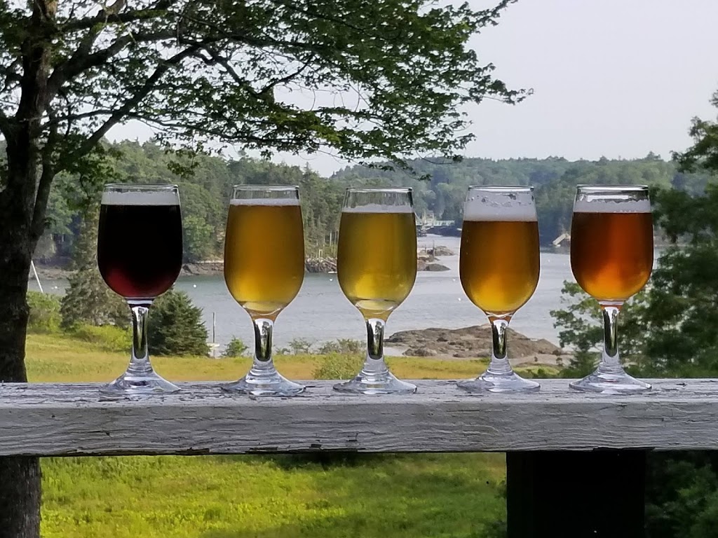 Footbridge Brewery | restaurant | 25 Granary Way, Boothbay Harbor, ME 04538, USA | 2073523007 OR +1 207-352-3007