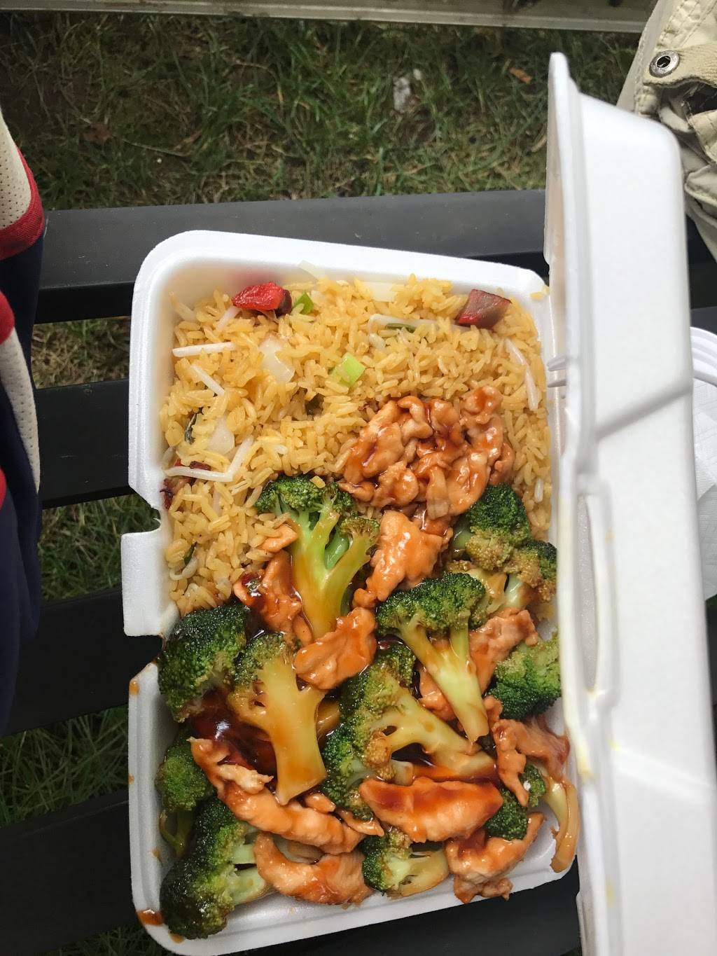 Mr Wonton | meal takeaway | 410 Madison Ave, Dumont, NJ 07628, USA | 2013843606 OR +1 201-384-3606