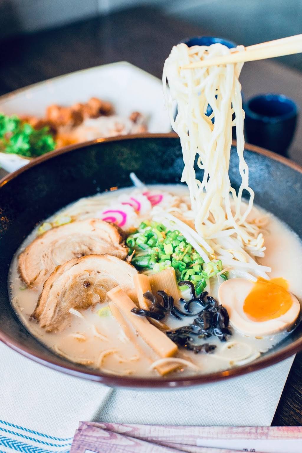 Yoshi | restaurant | 4050 Bellaire Blvd, Houston, TX 77025, USA | 8328315258 OR +1 832-831-5258