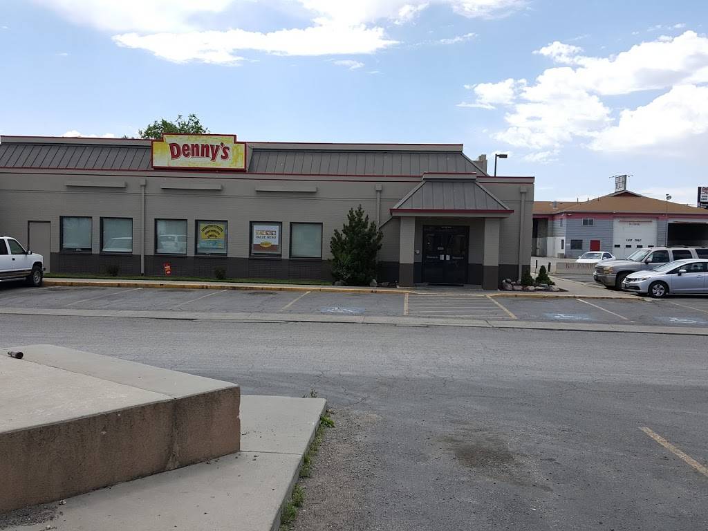 Dennys | restaurant | 2341 W Main St, Tremonton, UT 84337, USA | 4352571919 OR +1 435-257-1919