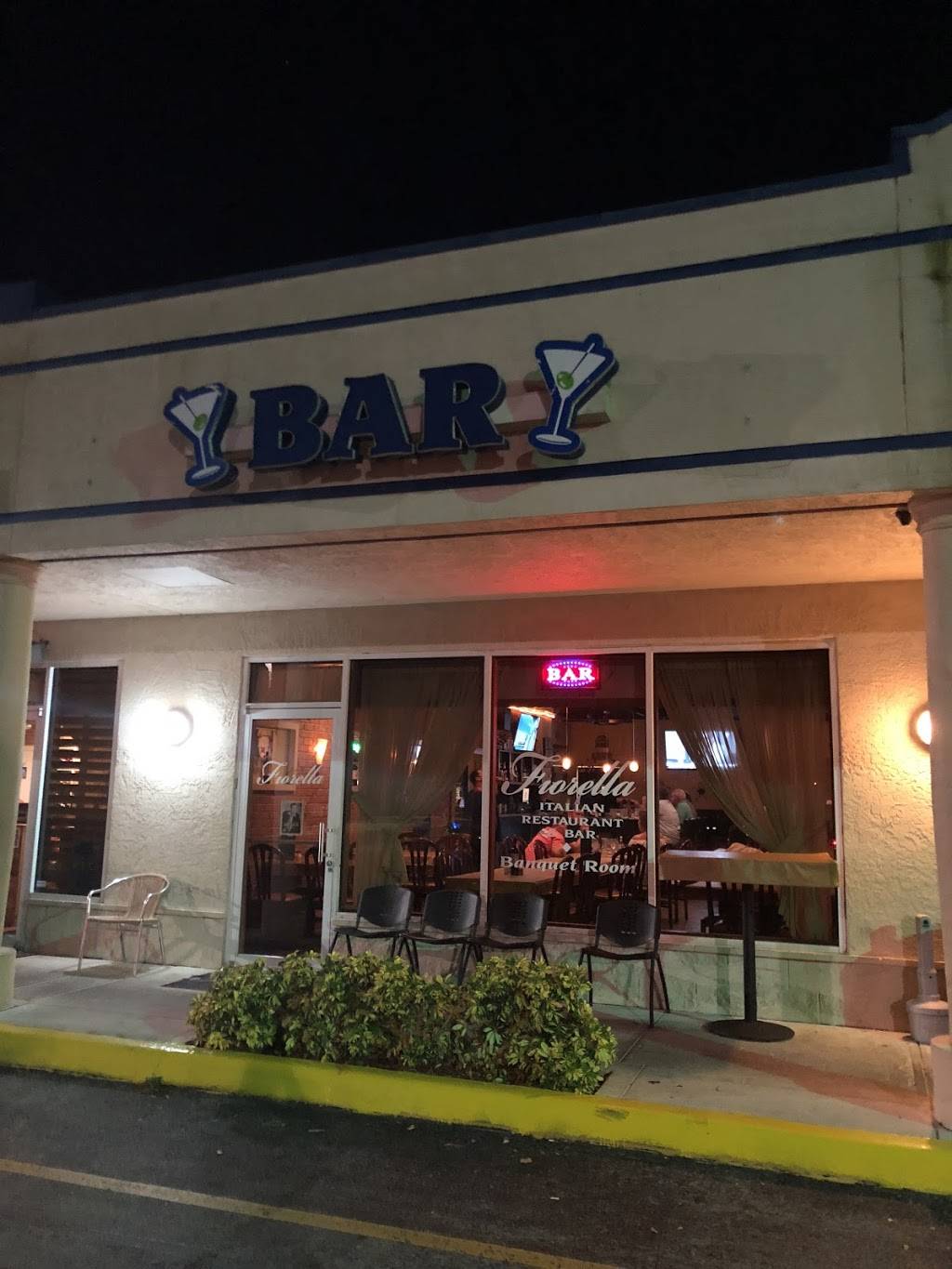 Fiorella Italian Restaurant | restaurant | 7008 Charleston Shores Blvd, Lake Worth, FL 33467, USA | 5619634999 OR +1 561-963-4999