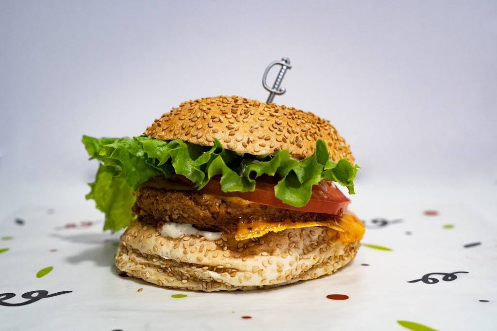 Daily Veg | restaurant | 5335B Limestone Rd, Wilmington, DE 19808, USA | 3026357047 OR +1 302-635-7047