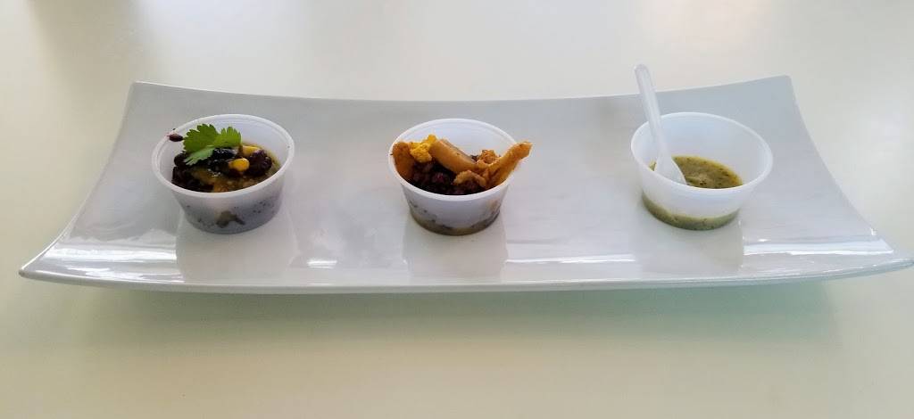 Raw Junkies | restaurant | 12930 Ventura Blvd Unit 114, Studio City, CA 91604, USA | 8187473641 OR +1 818-747-3641