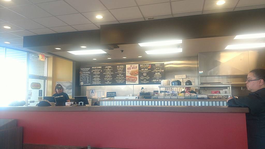 Cousins Subs | meal takeaway | 5121 W Howard Ave, Milwaukee, WI 53220, USA | 4143214650 OR +1 414-321-4650