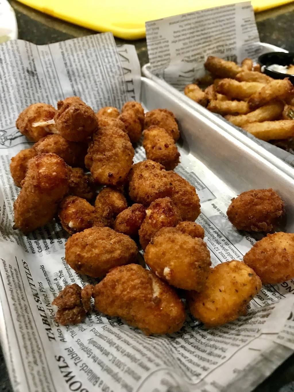 BG Burgers | restaurant | 1424 E Wooster St, Bowling Green, OH 43402, USA | 4193523663 OR +1 419-352-3663