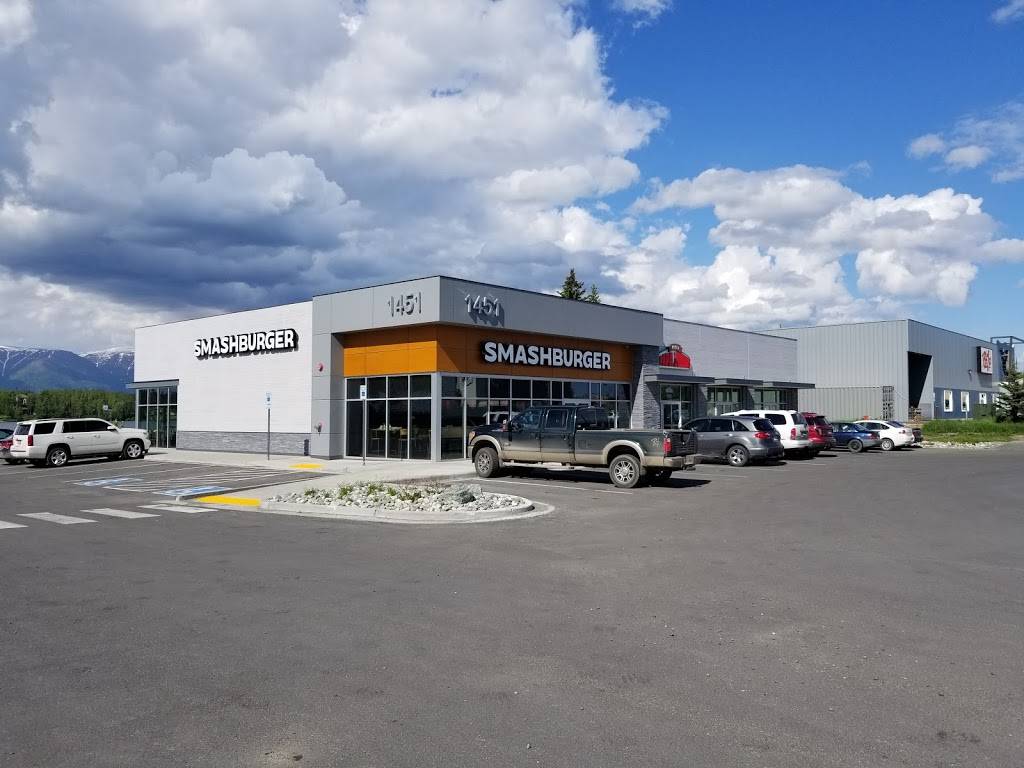 Smashburger | restaurant | 1451 E Parks Hwy, Wasilla, AK 99654, USA | 9073576274 OR +1 907-357-6274