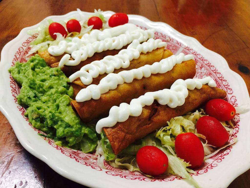 El Amigo Mexican Restaurant | restaurant | 227 Summit St, Crescent City, FL 32112, USA | 3866982326 OR +1 386-698-2326