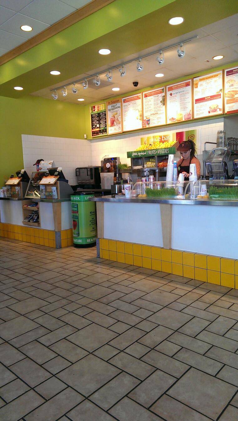 Jamba Juice Valencia II/The Promenade at Town Center | restaurant | 27061 McBean Pkwy, Valencia, CA 91355, USA | 6612902438 OR +1 661-290-2438