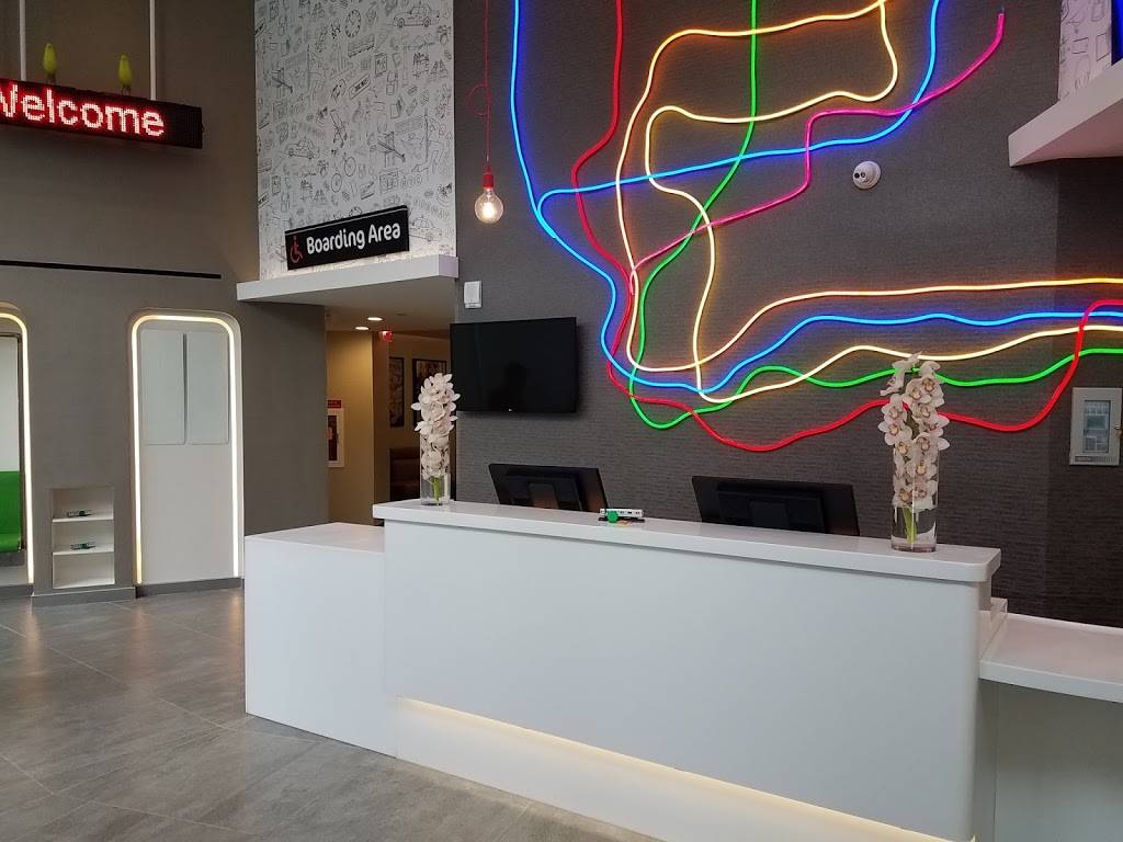 ibis Styles New York LaGuardia Airport | restaurant | 100-33 Ditmars Blvd, East Elmhurst, NY 11369, USA | 7186067400 OR +1 718-606-7400