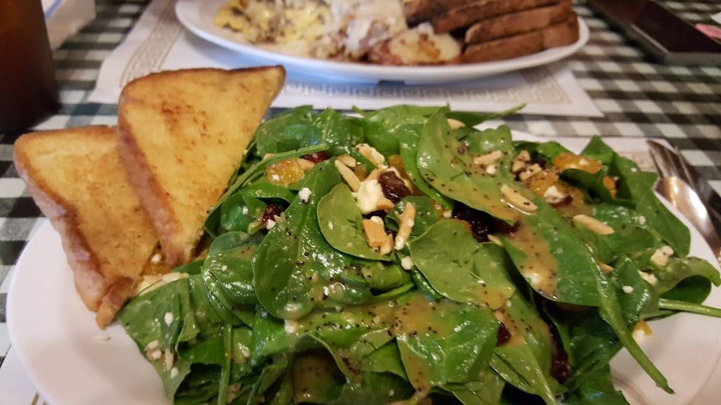 Small Town Grill | restaurant | 182 Stimpson St, Pellston, MI 49769, USA | 2315398004 OR +1 231-539-8004