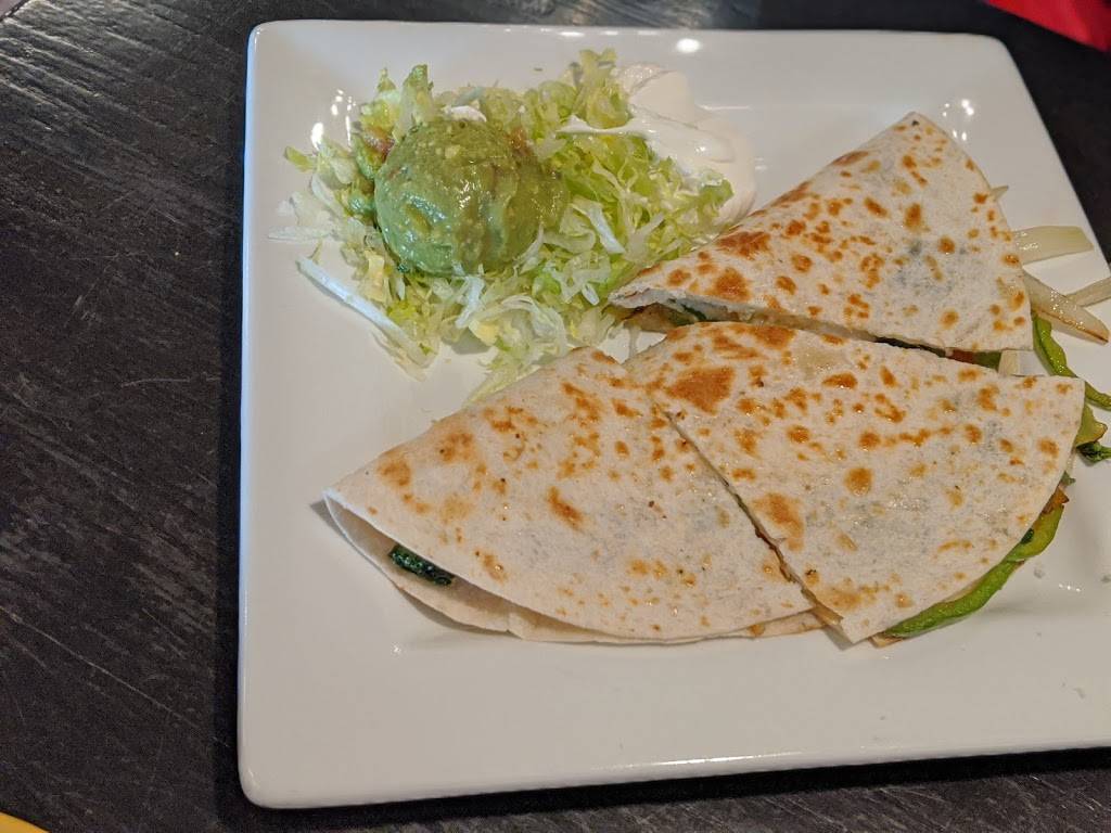 Hacienda Vieja Mexican Grill | restaurant | 3681 S Noland Rd, Independence, MO 64055, USA | 8168338800 OR +1 816-833-8800