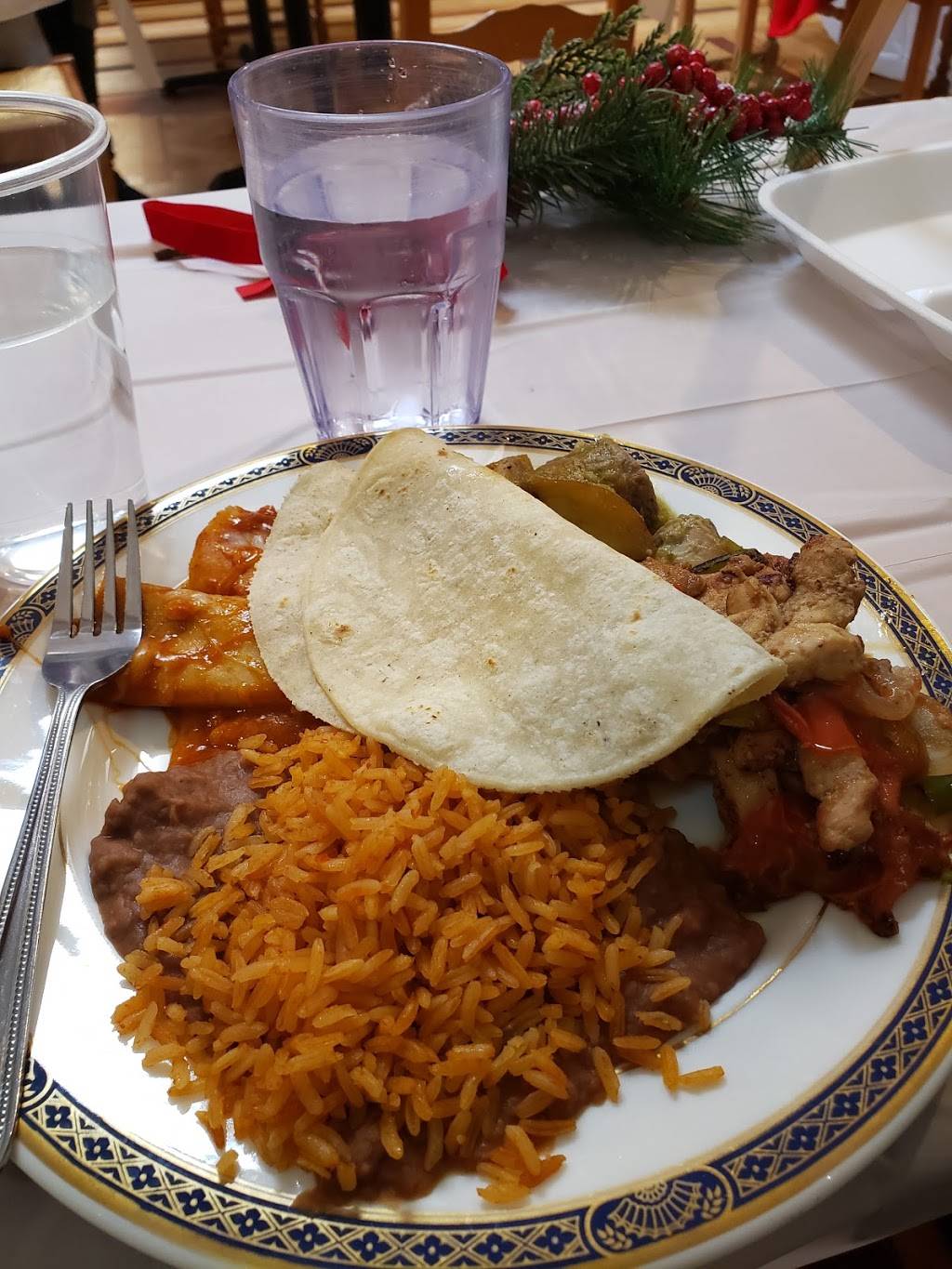 La Feria | restaurant | 10903 S Inglewood Ave, Lennox, CA 90304, USA | 3106737475 OR +1 310-673-7475