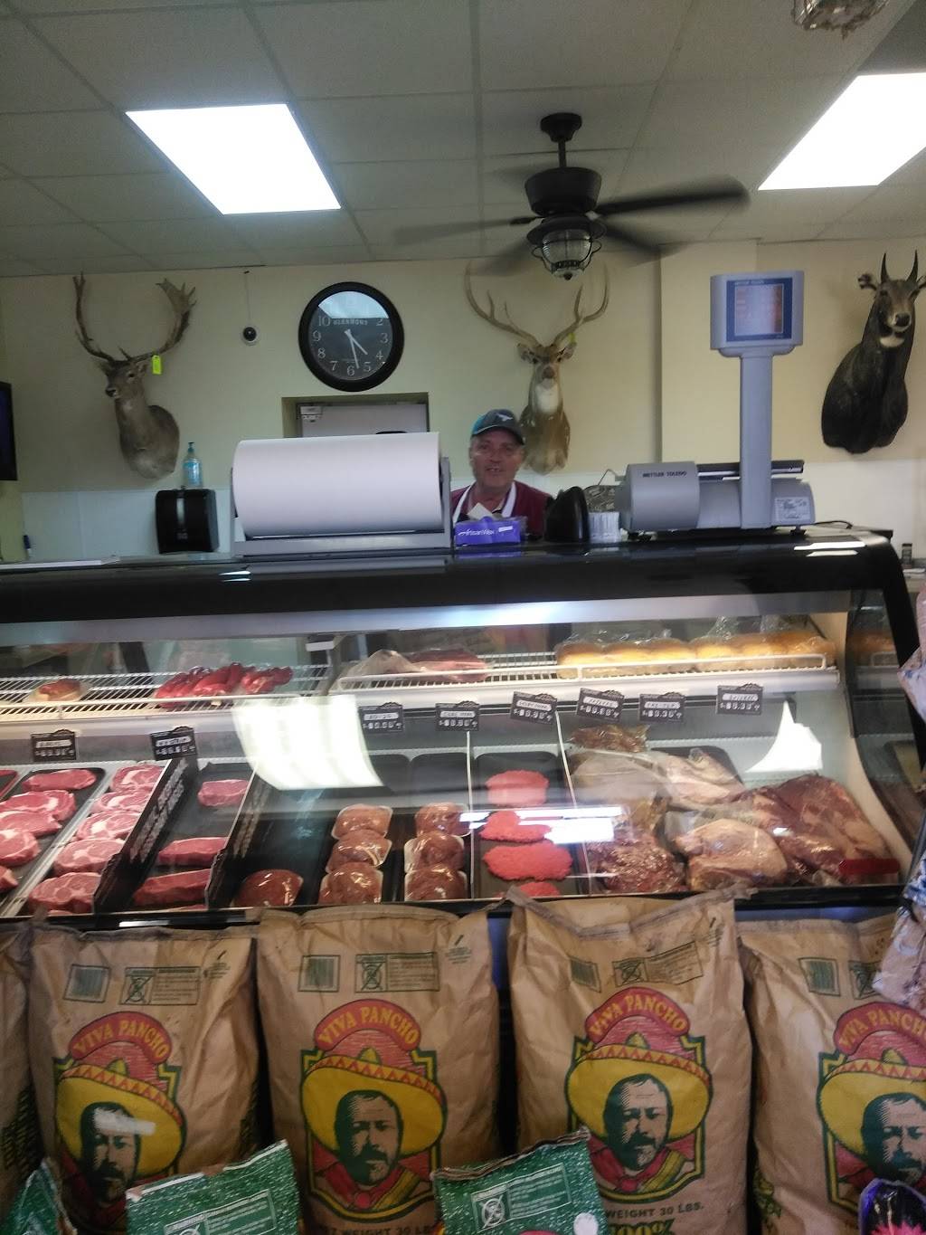 Sids Main Street Bbq | restaurant | 702 Main St, Bandera, TX 78003, USA | 8307964227 OR +1 830-796-4227