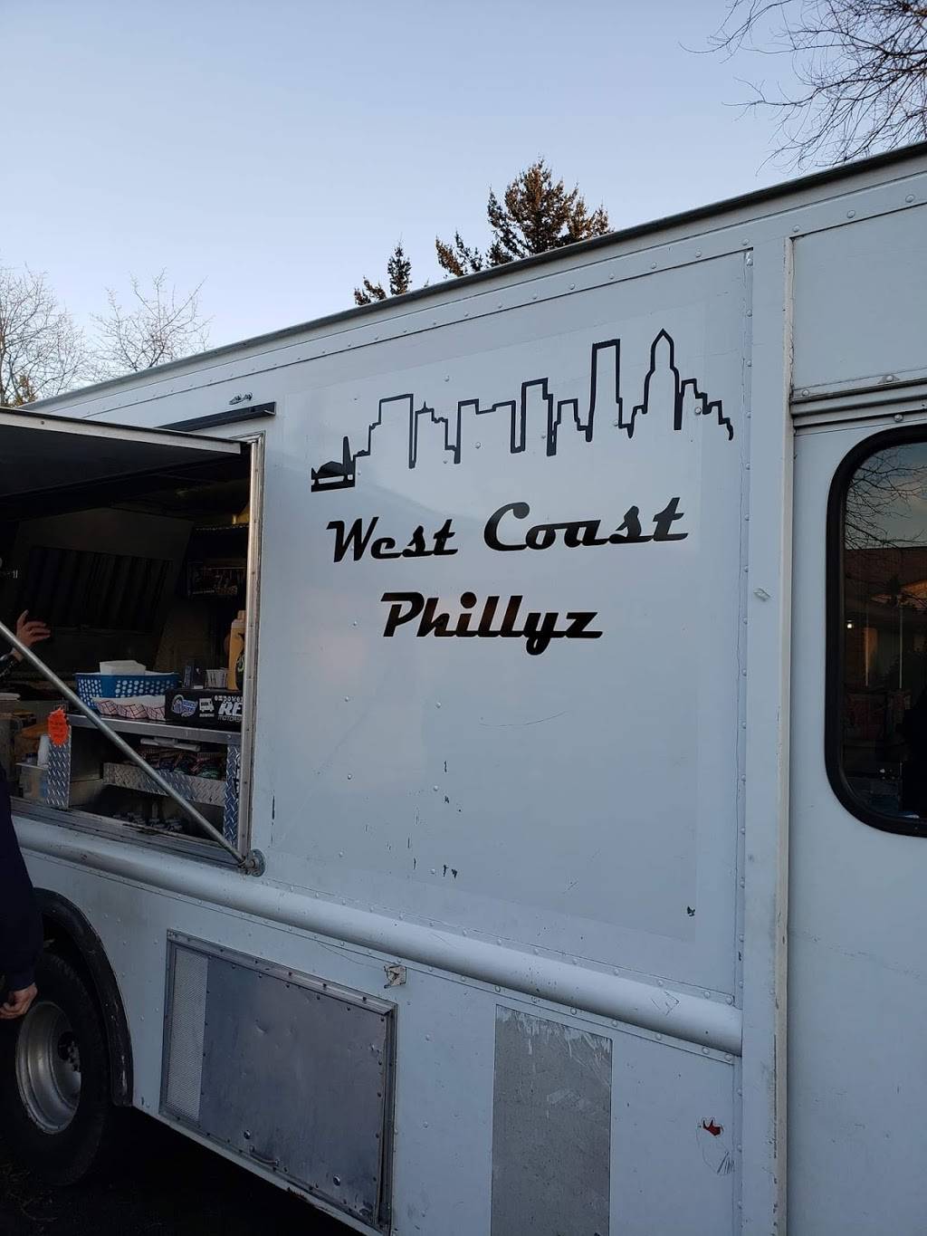 West Coast Phillyz | restaurant | 20745 SW Tualatin Valley Hwy, Beaverton, OR 97006, USA | 9718648965 OR +1 971-864-8965