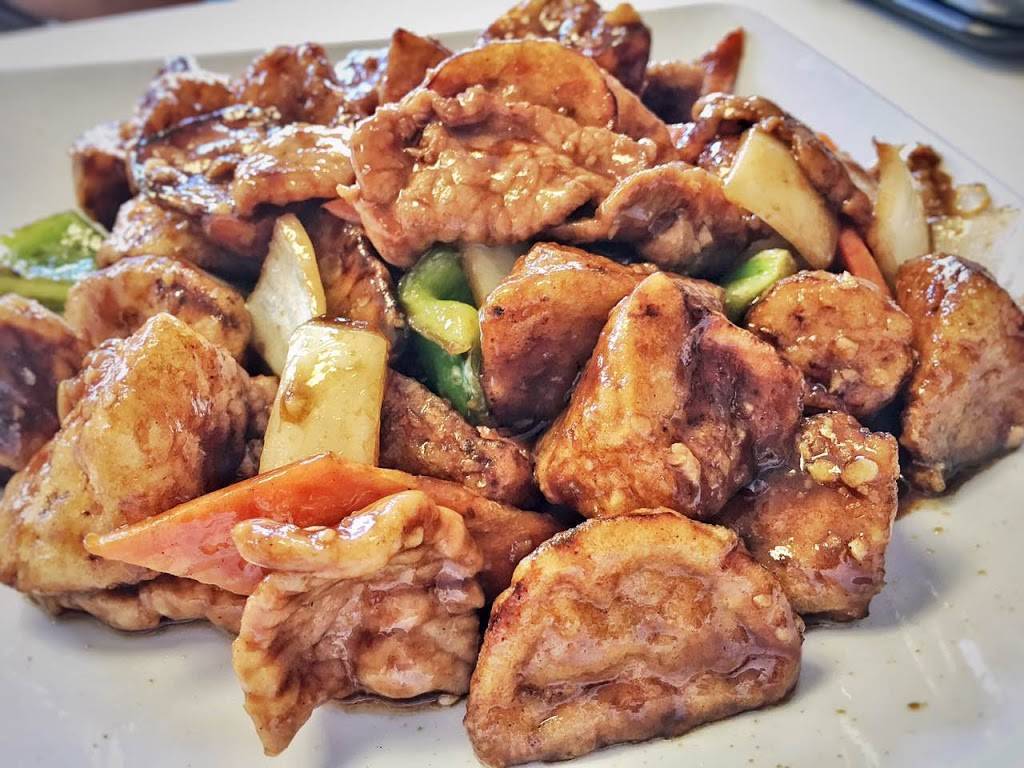 华香楼 Chinese Restaurant | restaurant | 265 King St E, Kitchener, ON N2G 3K7, Canada | 5195697888 OR +1 519-569-7888
