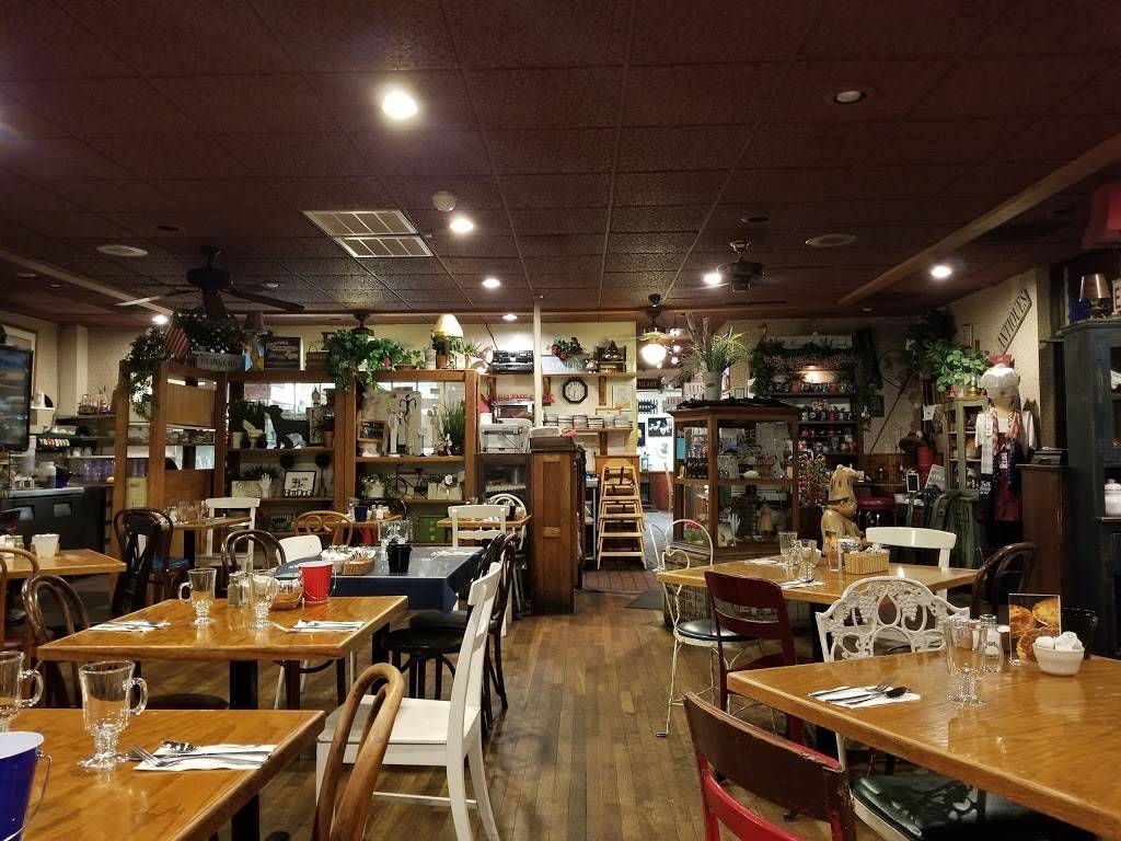 Kiss the Cook Restaurant | restaurant | 4915 W Glendale Ave, Glendale, AZ 85301, USA | 6239394663 OR +1 623-939-4663