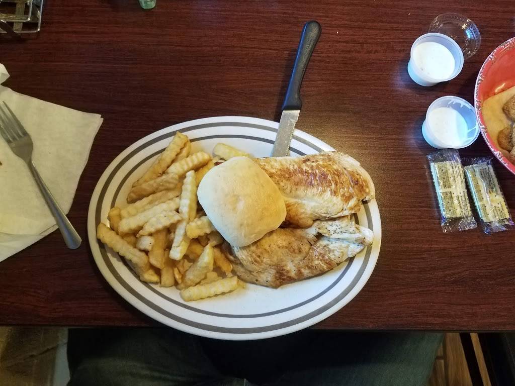 Horseshoe Grill | restaurant | 3371 State Hwy 1590, Albany, KY 42602, USA | 6063874877 OR +1 606-387-4877