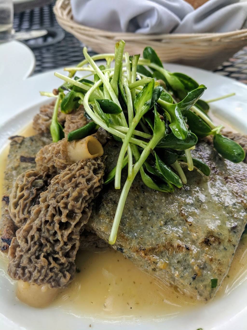 Lilys Bistro | restaurant | 329 E 5th St, Dayton, OH 45402, USA | 9377237637 OR +1 937-723-7637