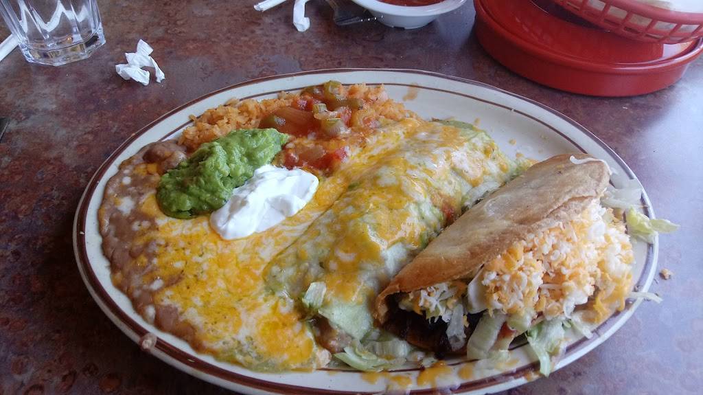 The Latigo Kid Mexican Restaurant | restaurant | 5617 Kanan Rd, Agoura Hills, CA 91301, USA | 8188891195 OR +1 818-889-1195
