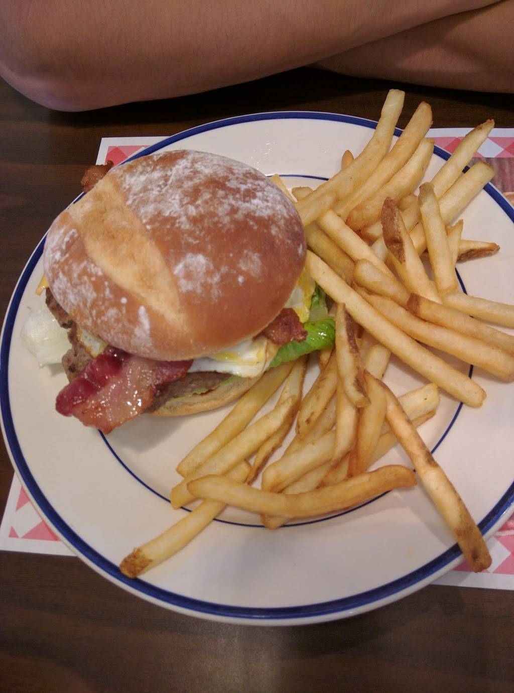 Bob Evans | restaurant | 7525 E E Washington St, Indianapolis, IN 46219, USA | 3173572266 OR +1 317-357-2266