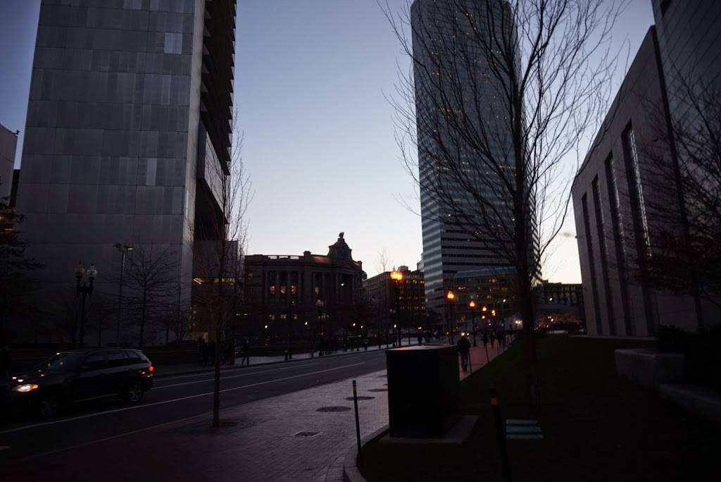 Starbucks | cafe | 211 Congress St, Boston, MA 02110, USA | 6175424439 OR +1 617-542-4439