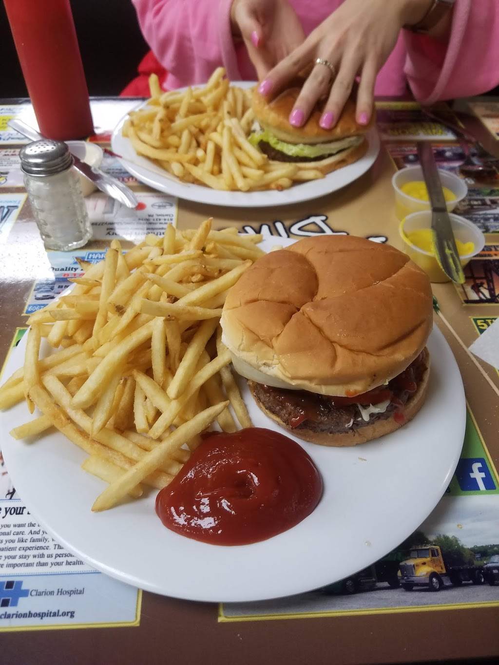 Debs Diner | restaurant | 720 Main St, Strattanville, PA 16258, USA | 8147643001 OR +1 814-764-3001