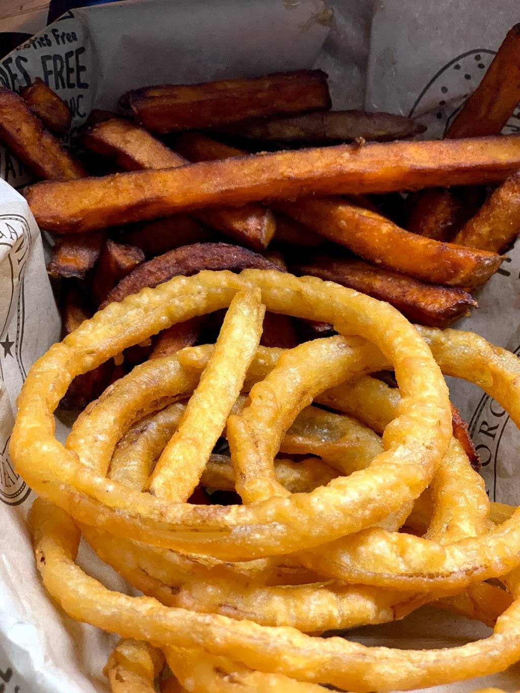 Burger Village | restaurant | 286 Livingston St, Brooklyn, NY 11217, USA | 9179090594 OR +1 917-909-0594