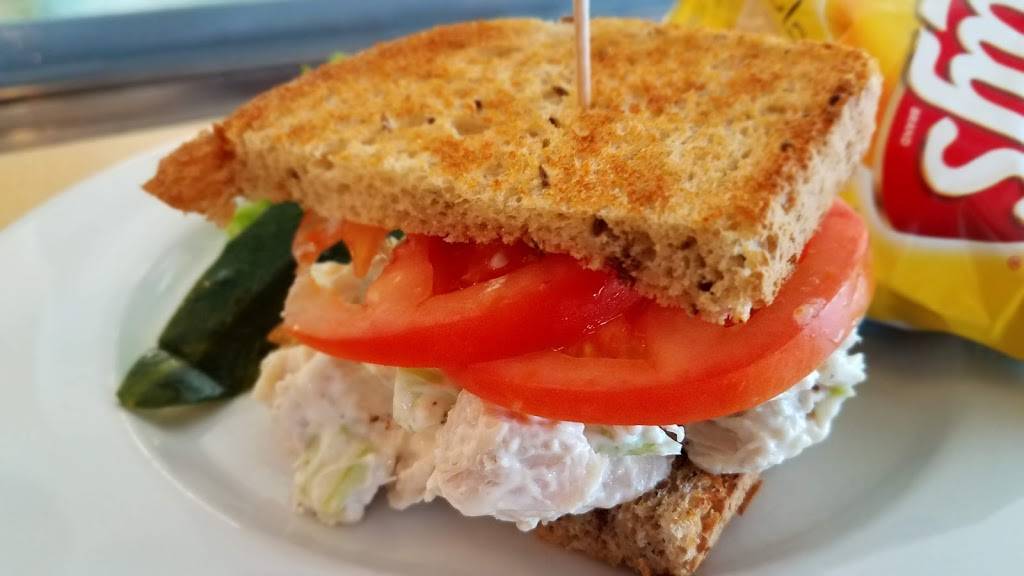 Piccadilly Cafe & Deli | meal takeaway | 1105 MA-28, South Yarmouth, MA 02664, USA | 5083949018 OR +1 508-394-9018