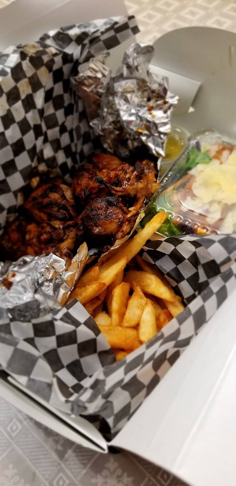 Grill N Go | restaurant | 9482 Boulevard Saint-Michel, Montréal, QC H1Z 1E3, Canada | 5144194200 OR +1 514-419-4200