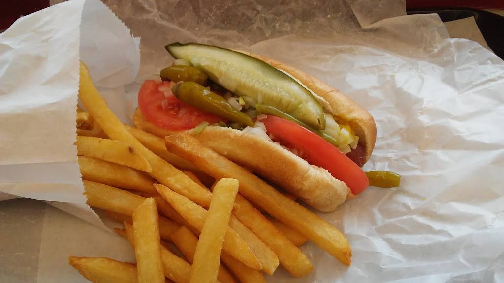 Rudys Grill | restaurant | 7509 W 63rd St, Summit, IL 60501, USA | 7085941600 OR +1 708-594-1600