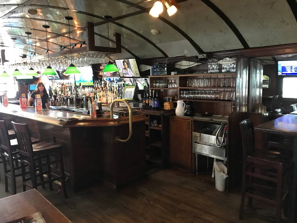 Front Street Station | restaurant | 212 Front St, Greenport, NY 11944, USA | 6313332050 OR +1 631-333-2050