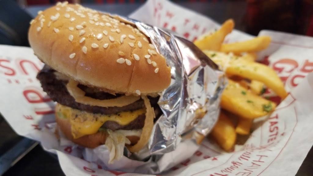 Red Robin Gourmet Burgers and Brews | restaurant | 52 Stephen King Dr, Augusta, ME 04330, USA | 2076234848 OR +1 207-623-4848