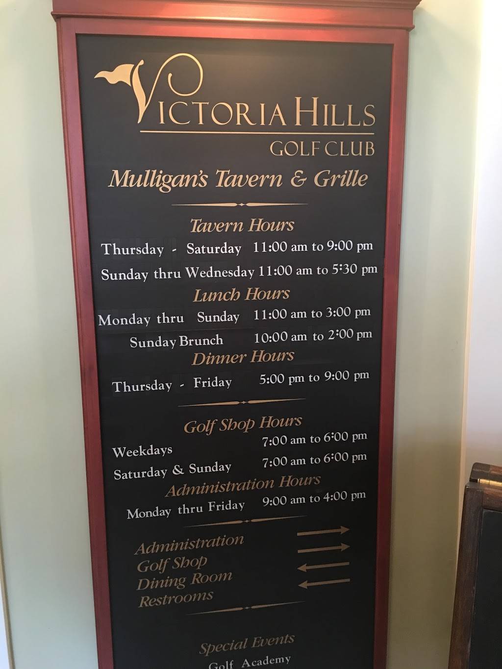 Sparrows Grille | restaurant | 8802, 300 Spalding Way, DeLand, FL 32724, USA | 3867386000 OR +1 386-738-6000